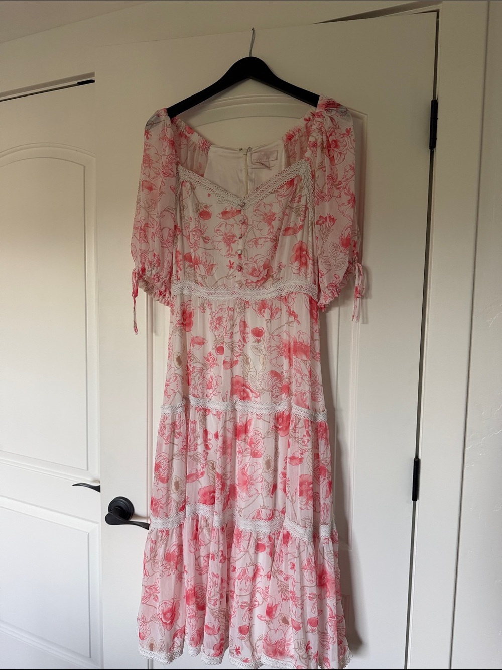 Rachel Parcell White Maxi Dress with Pink Floral Print